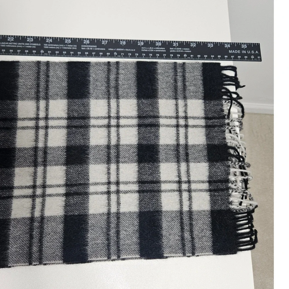 Peck & Peck‎ Cashmere Scarf Luxury Cozy Plaid Check Fringe Wrap Black Cream